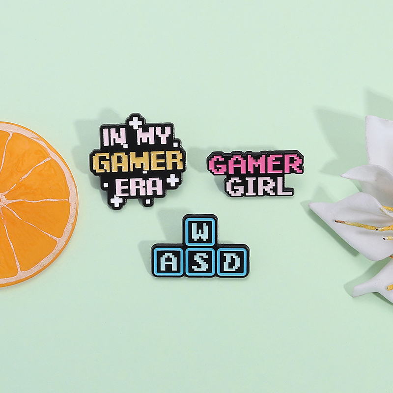 In My Gamer Era Pixel Enamel P - đánh giá và giá Gaming Console Buttons